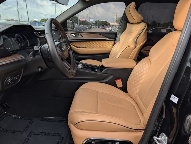Used 2025 Jeep Grand Cherokee L Summit AWD/4WD image 26