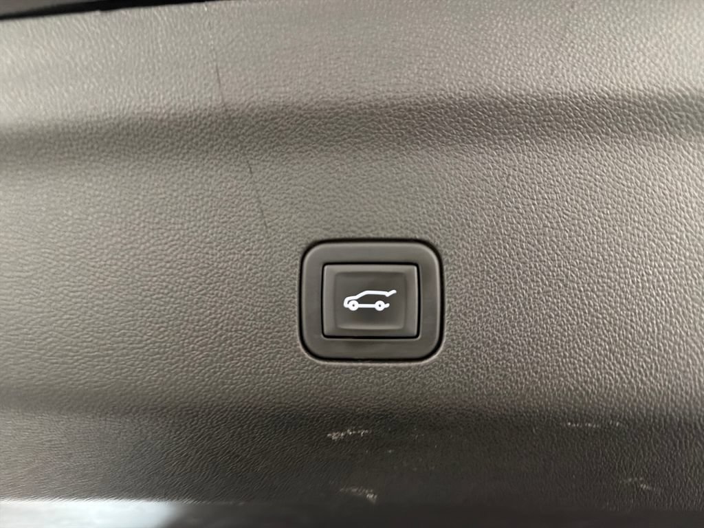 Used 2021 Chevrolet Tahoe Z71 AWD/4WD image 9