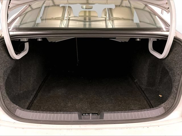 Used 2020 Volkswagen Jetta SE w/ SE Cold Weather Package FWD image 34