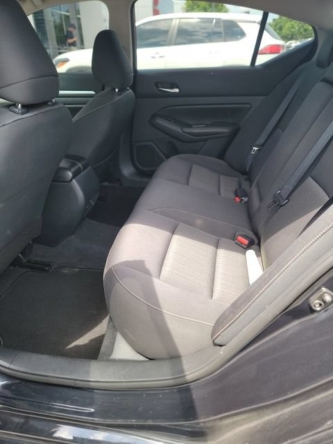 Used 2022 Nissan Altima 2.5 SV FWD image 16