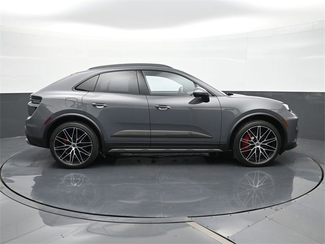 New 2025 Porsche Macan Turbo Electric image 30