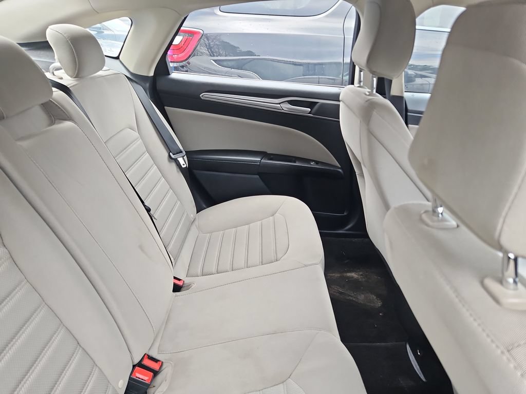 Used 2020 Ford Fusion S FWD image 9