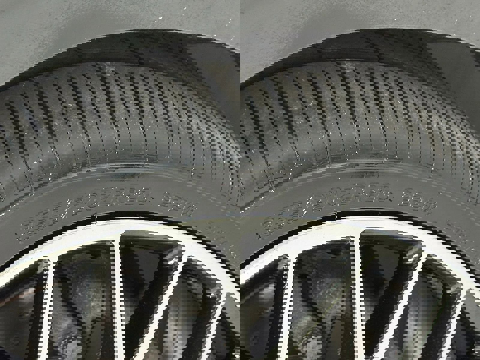 Used 2017 Mercedes-Benz E 400 4MATIC Coupe image 31