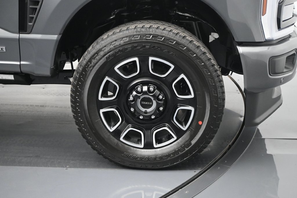 New 2026 Ford F250 Platinum AWD/4WD image 24