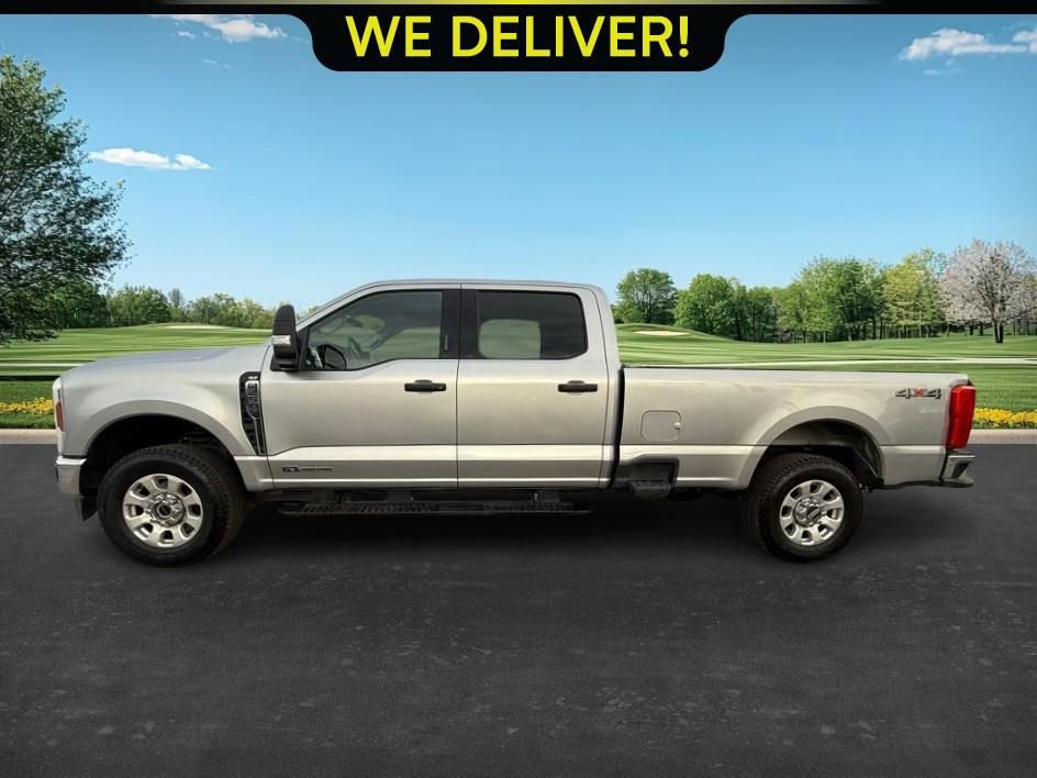 Used 2024 Ford F250 XLT AWD/4WD image 2