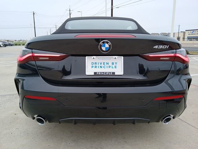 New 2025 BMW 430i Convertible w/ M Sport Package image 9