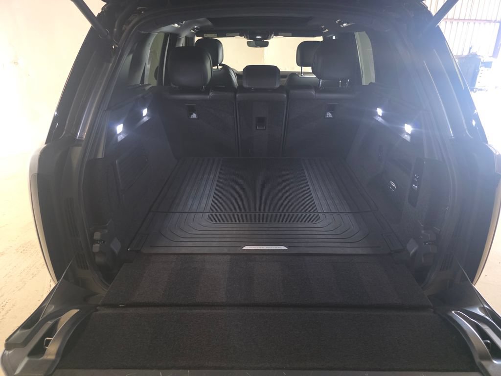Certified 2023 Land Rover Range Rover SE AWD/4WD image 22