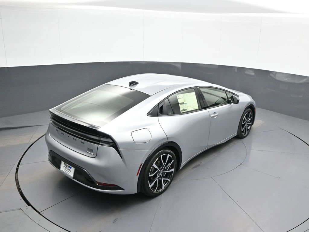New 2026 Toyota Prius Plug-In Hybrid FWD image 38