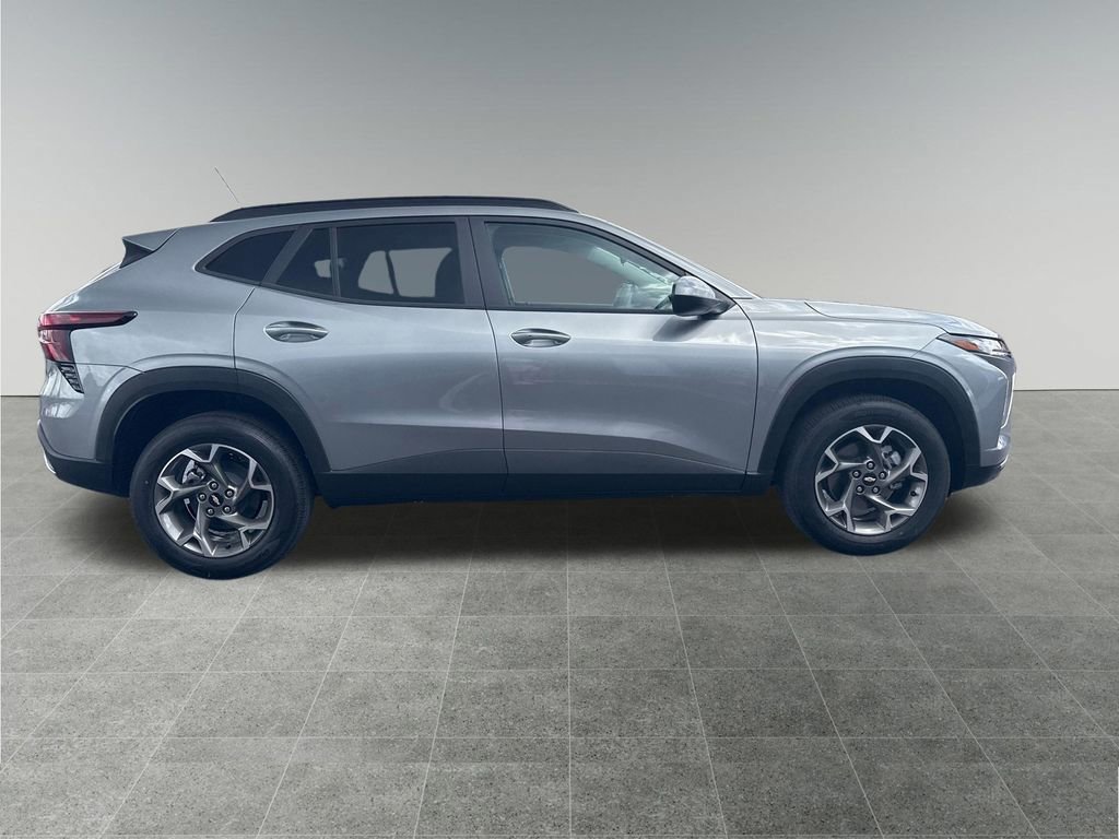 New 2026 Chevrolet Trax LT w/ Driver Confidence Package image 6