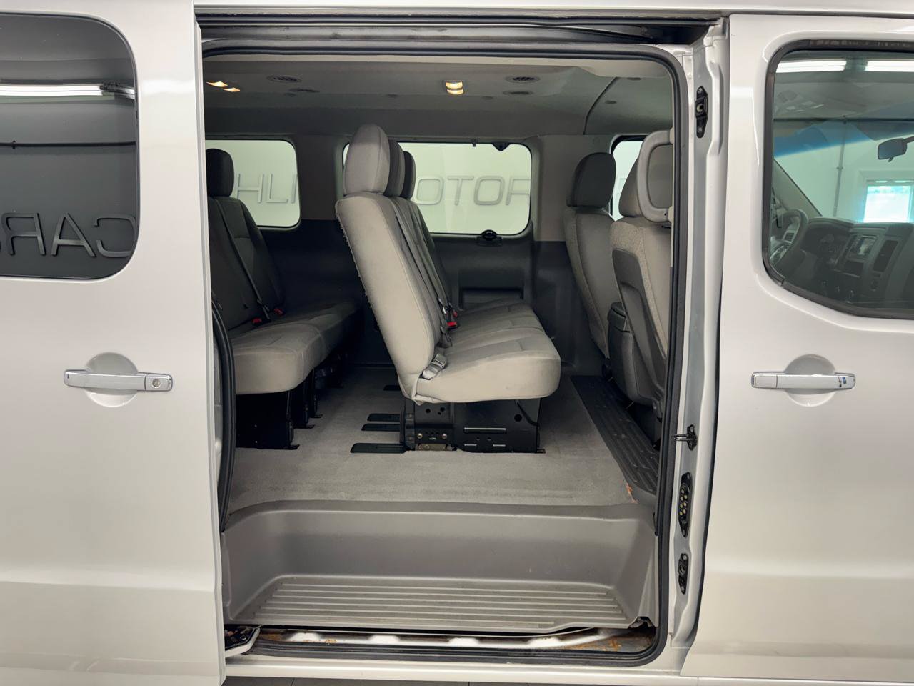 Used 2014 Nissan NV 3500 SV w/ Technology Package RWD image 15