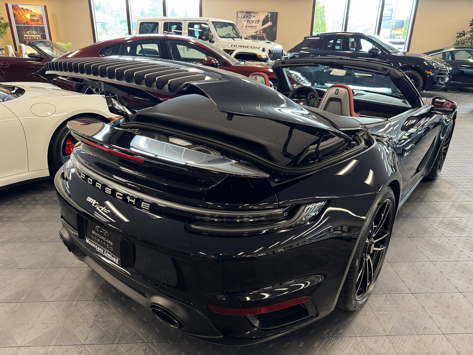 Used 2024 Porsche 911 Turbo image 85