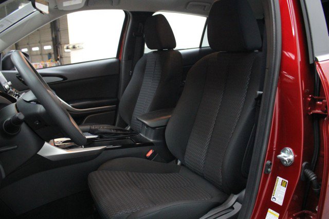 New 2026 Mitsubishi Eclipse Cross LE AWD/4WD image 7