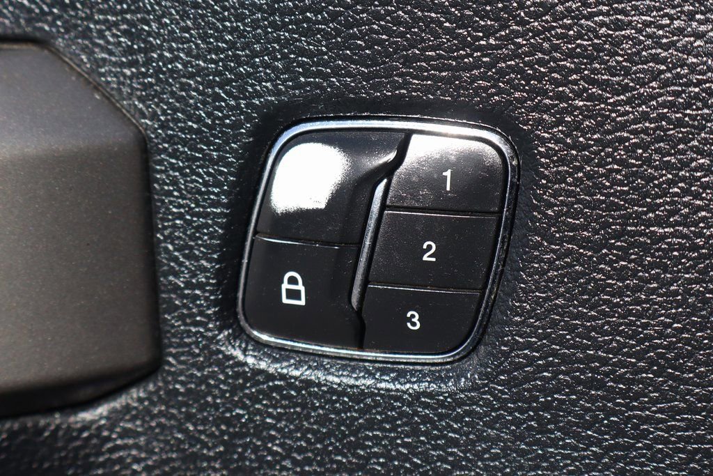 Used 2018 Ford F150 Lariat w/ Equipment Group 502A Luxury image 19