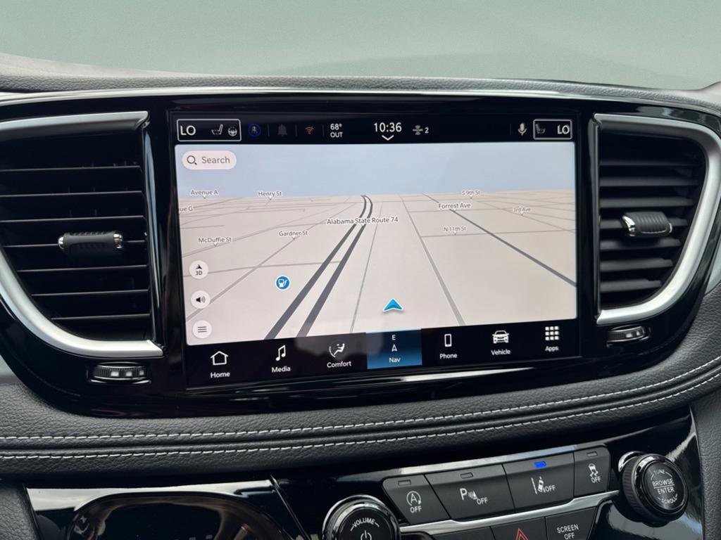 New 2026 Chrysler Pacifica Limited image 13