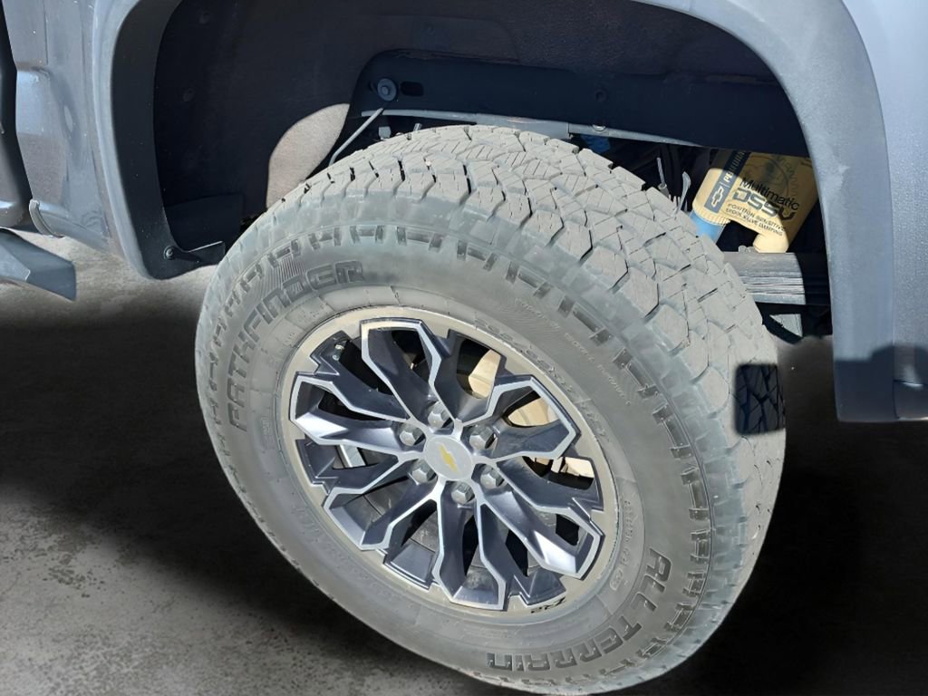 Used 2019 Chevrolet Colorado ZR2 image 14