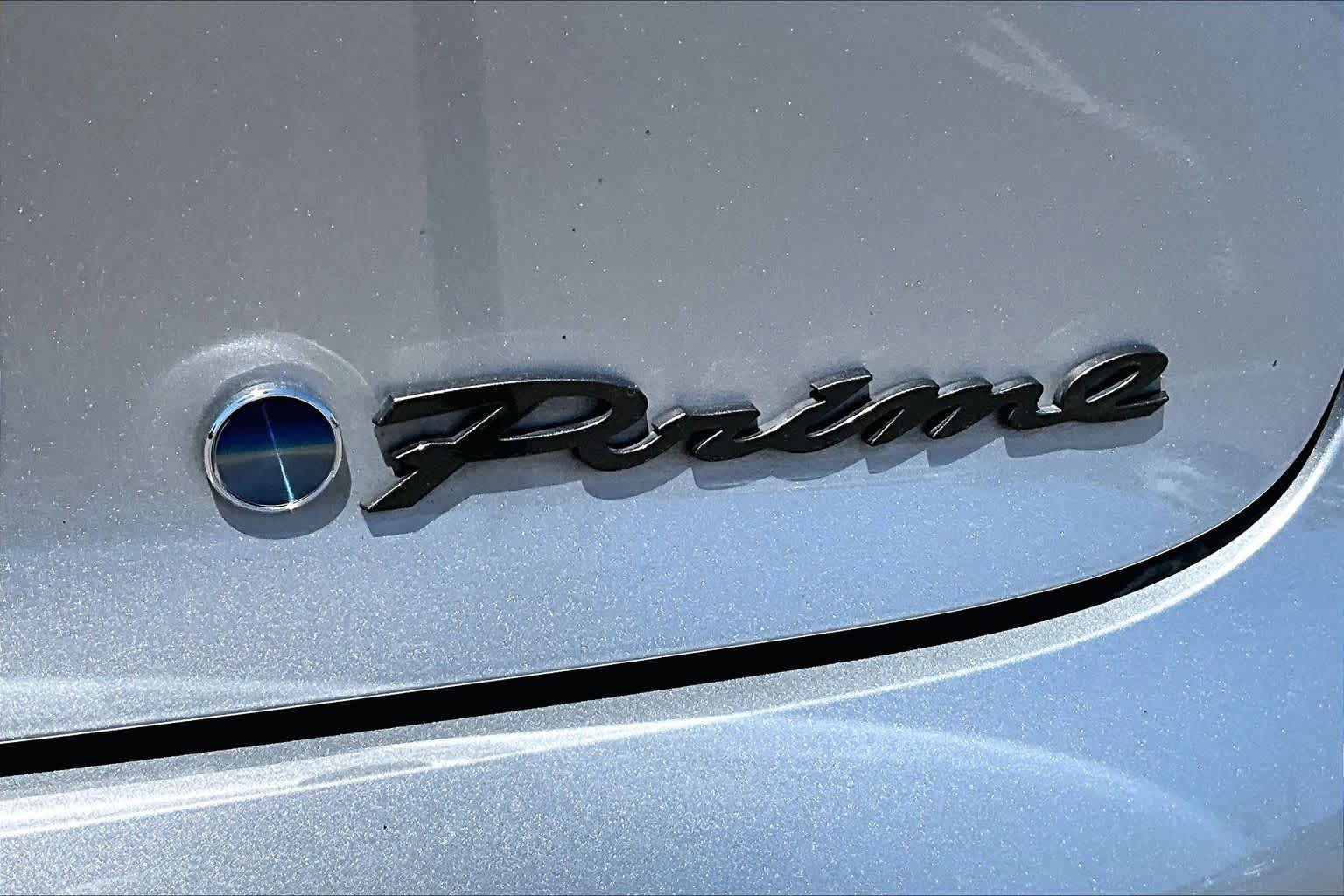 Used 2023 Toyota Prius Prime Premium FWD image 9