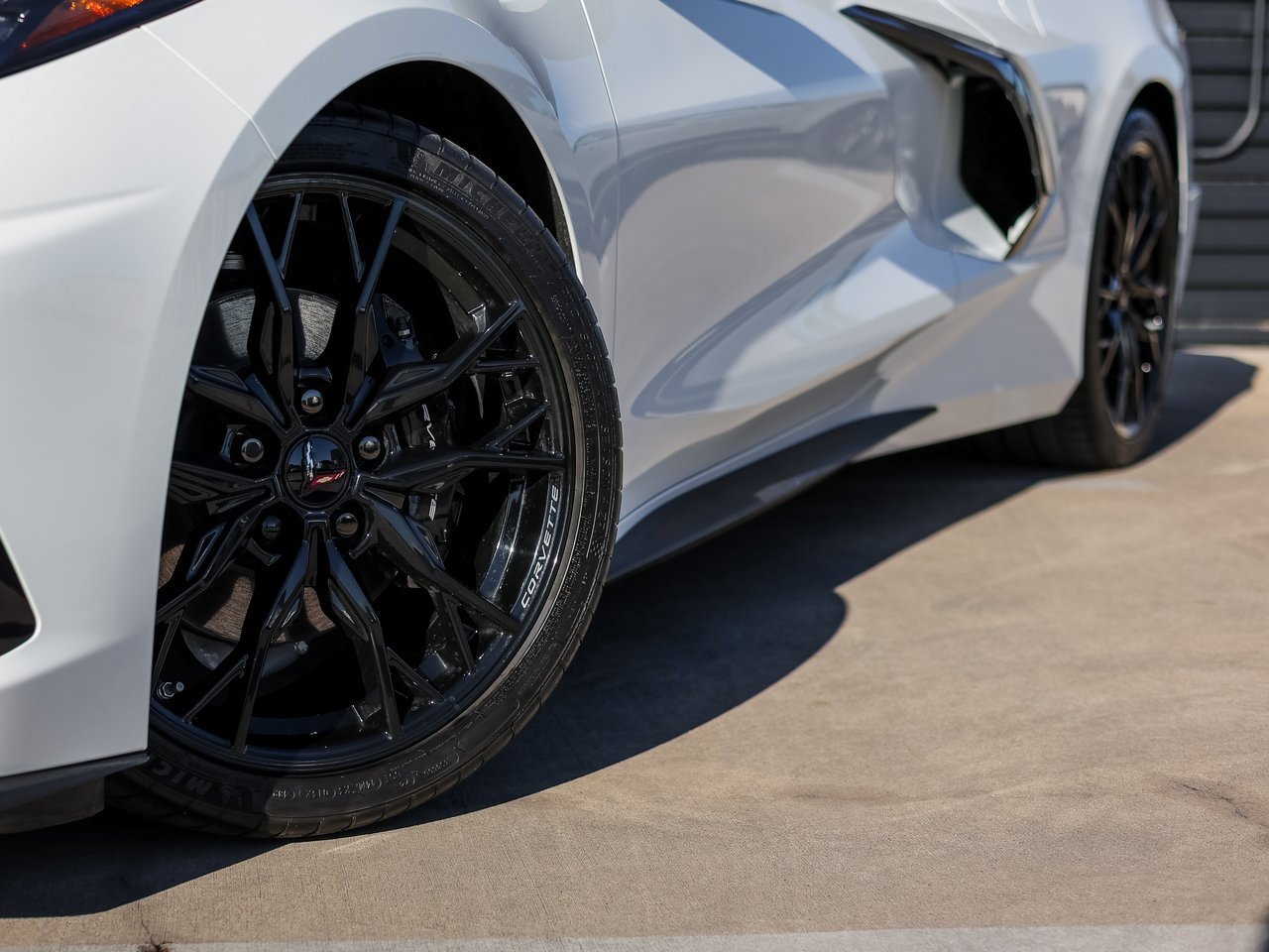 Used 2025 Chevrolet Corvette Stingray Preferred Cpe w/ Stealth Interior Trim Package image 12