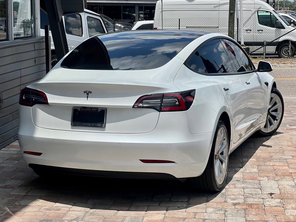 Used 2022 Tesla Model 3 image 2