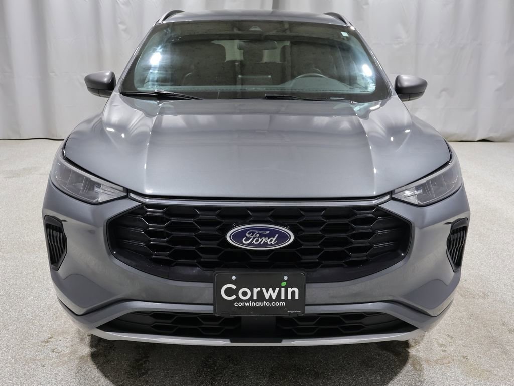 Used 2024 Ford Escape ST-Line image 9