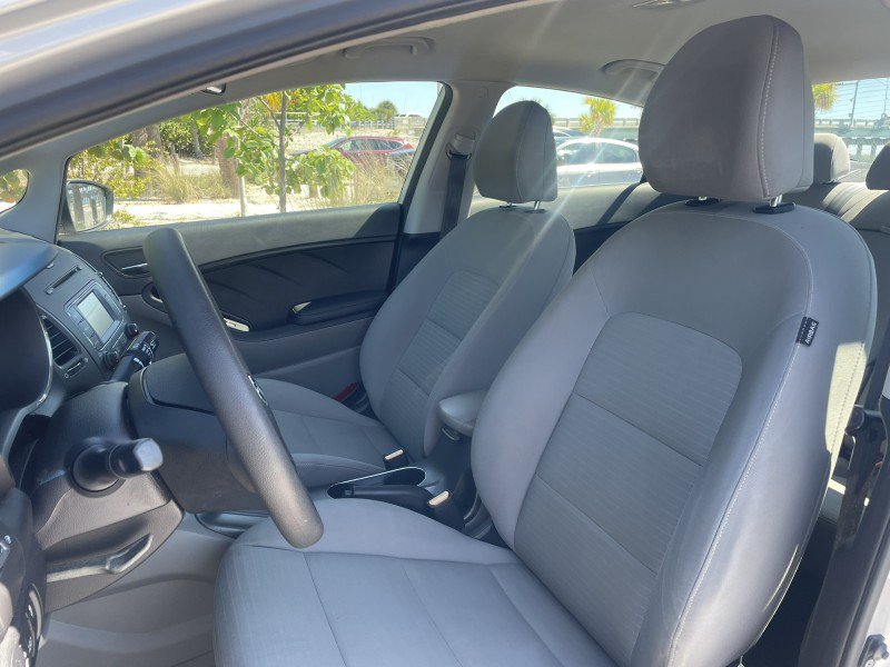 Used 2016 Kia Forte LX w/ LX Popular Plus Package FWD image 2