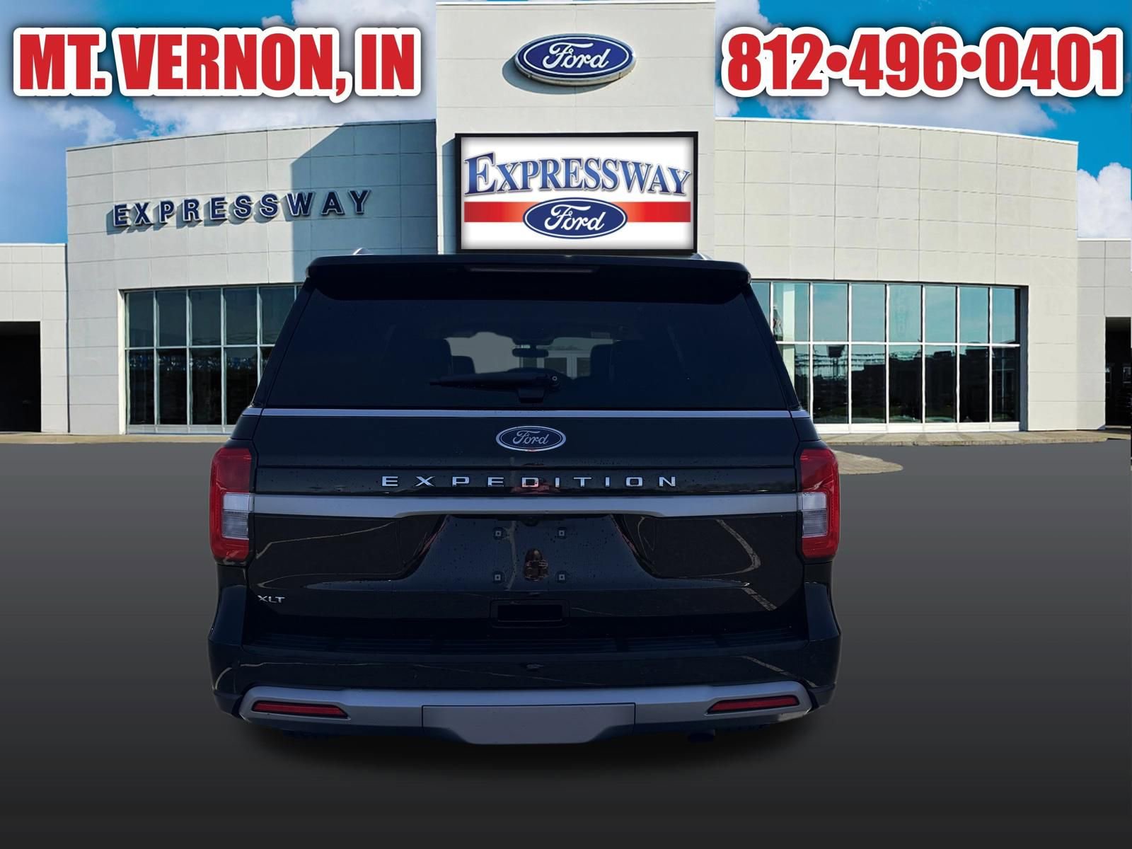 Used 2024 Ford Expedition XLT AWD/4WD image 8