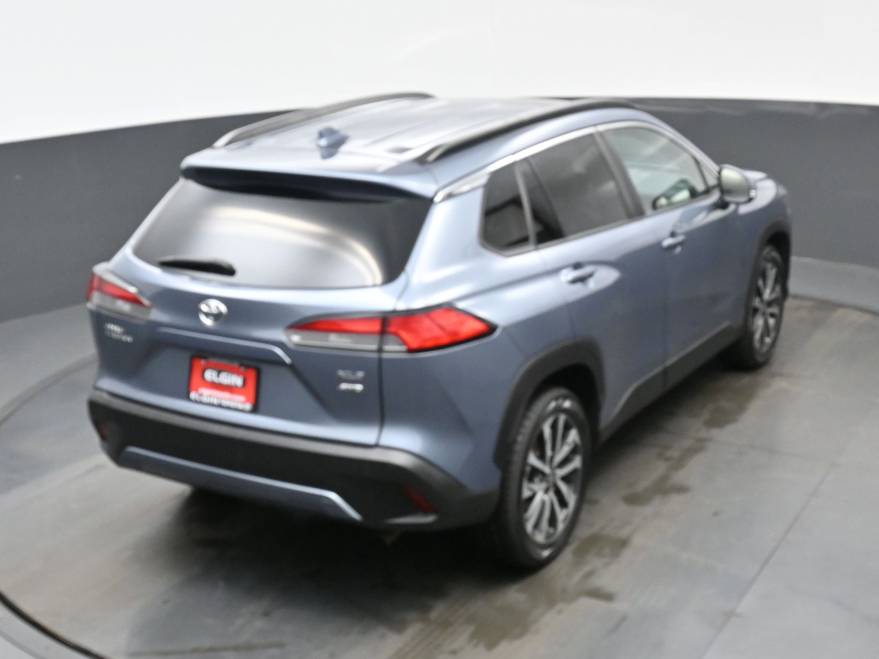 Used 2022 Toyota Corolla Cross XLE image 42