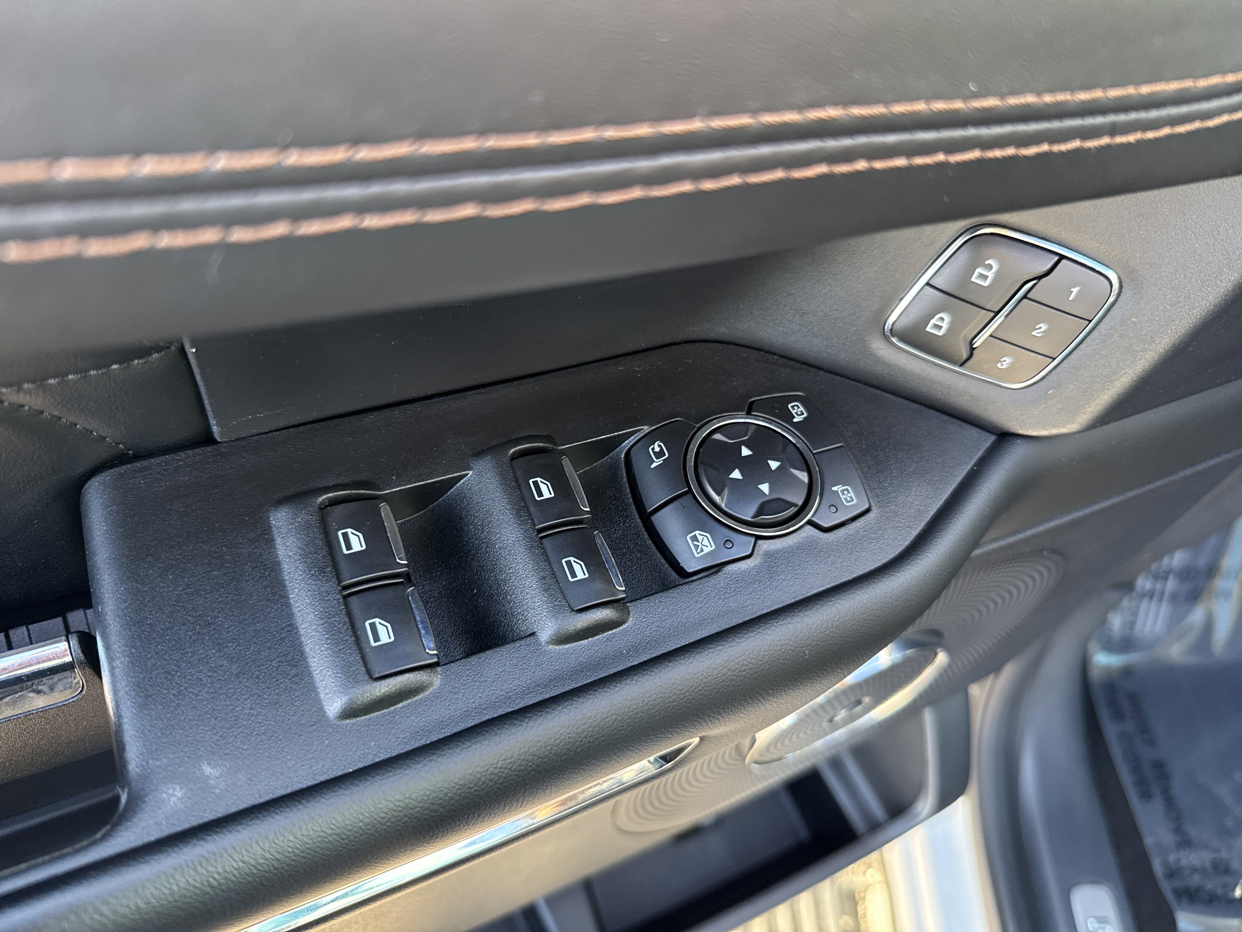 Certified 2021 Ford Expedition Max Platinum image 16