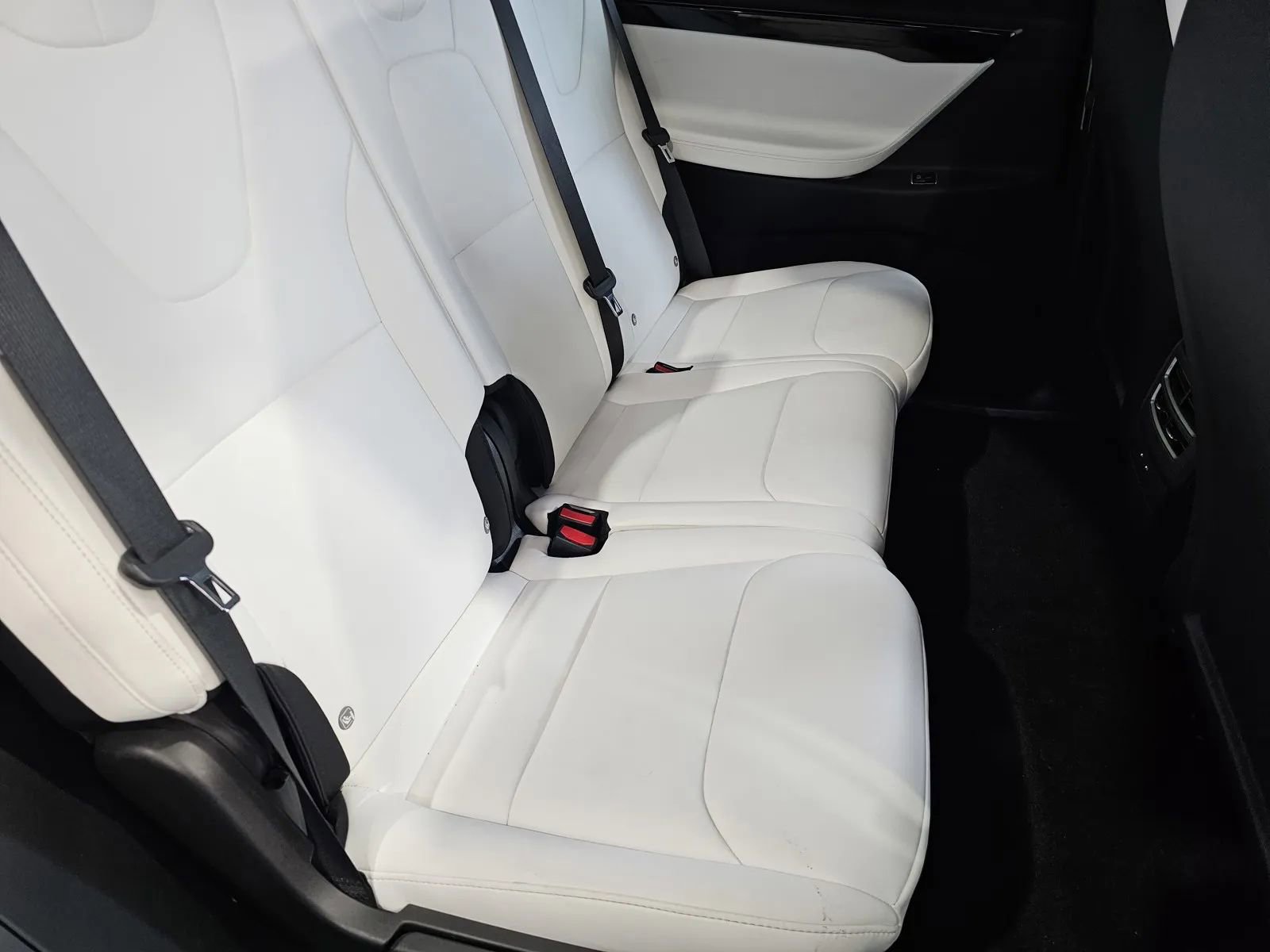 Used 2020 Tesla Model X Long Range AWD/4WD image 8