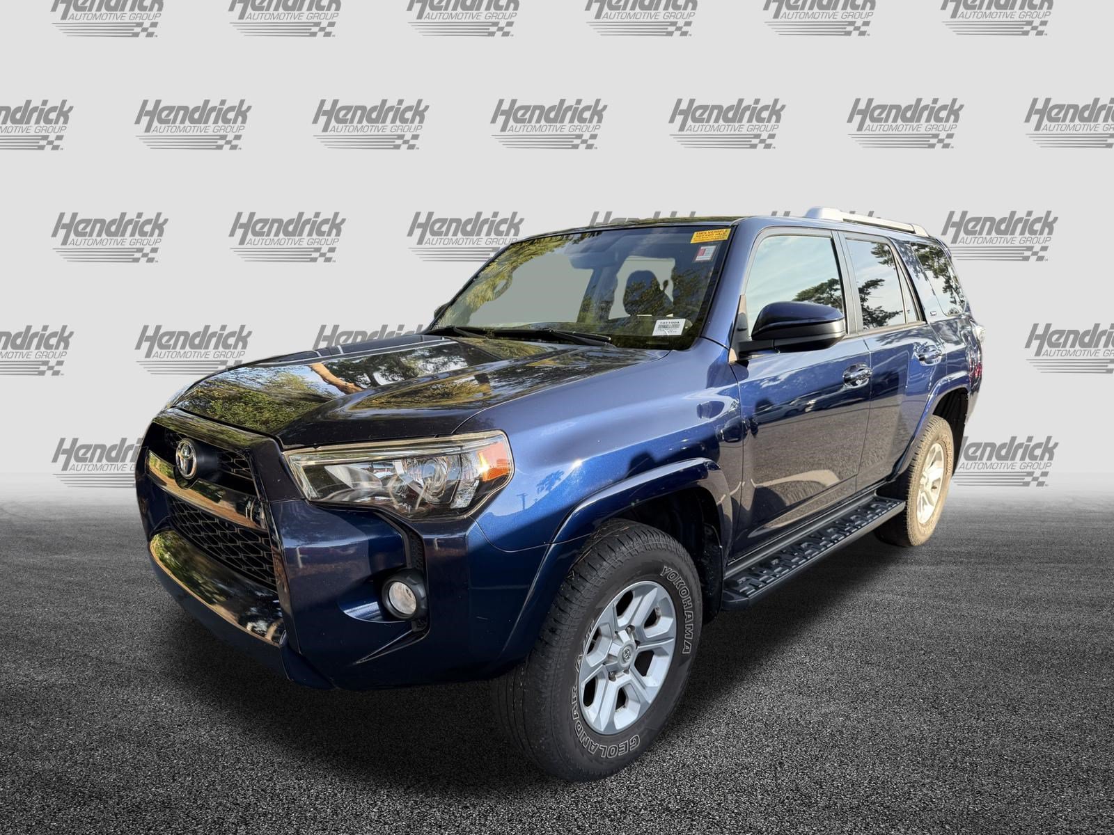 Used 2016 Toyota 4Runner SR5 AWD/4WD image 5