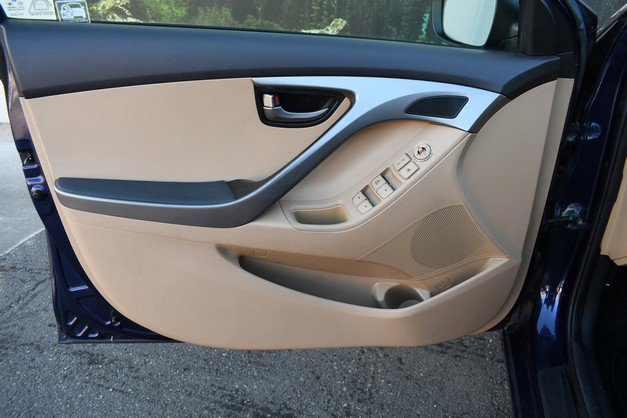 Used 2013 Hyundai Elantra GLS image 13