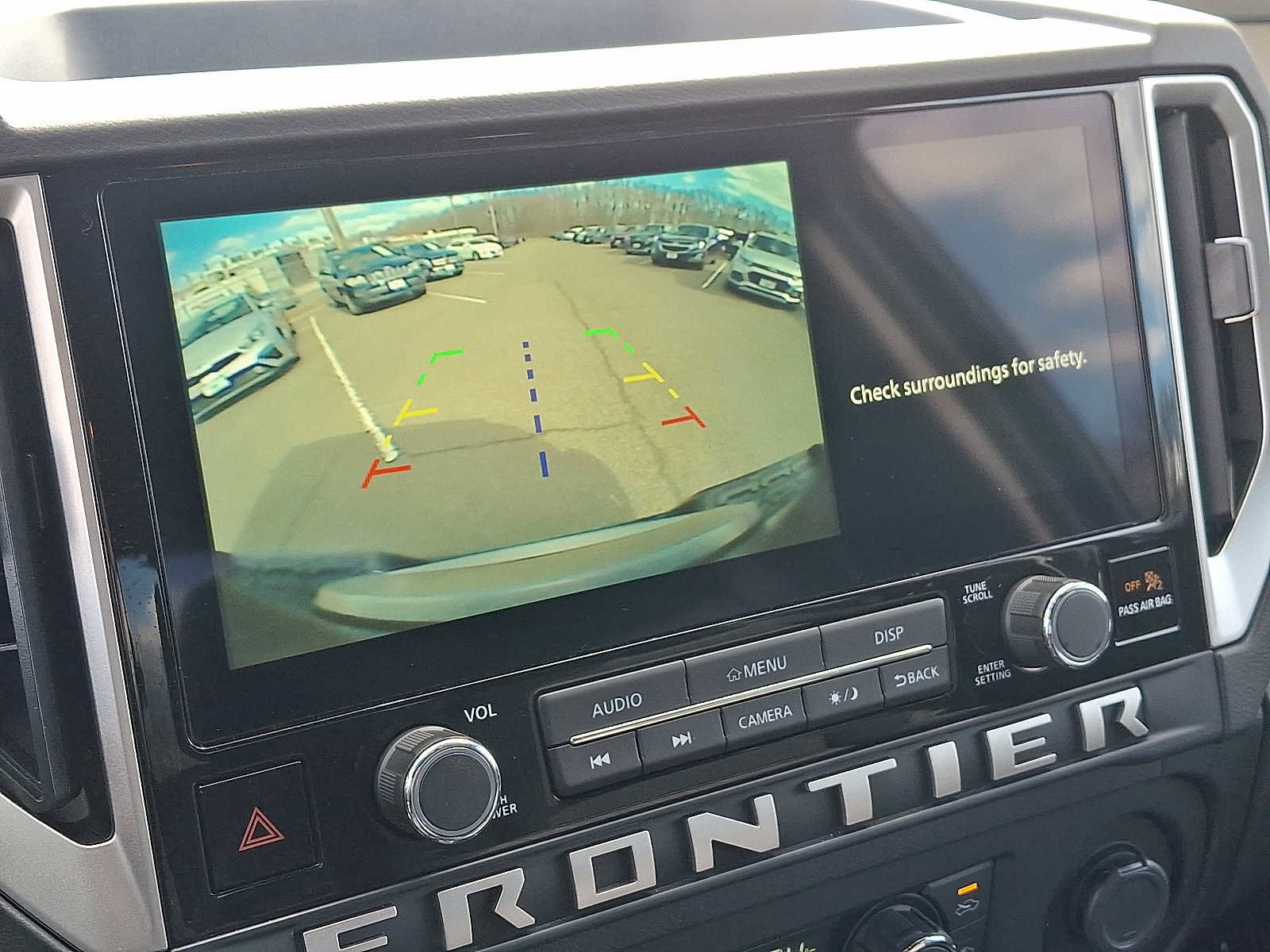 Used 2025 Nissan Frontier SV w/ SV Convenience Package image 18