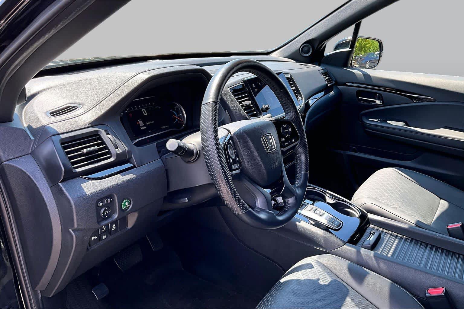 Used 2021 Honda Passport Elite image 17