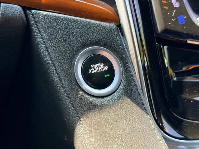 Used 2018 Cadillac Escalade ESV Premium Luxury AWD/4WD image 18