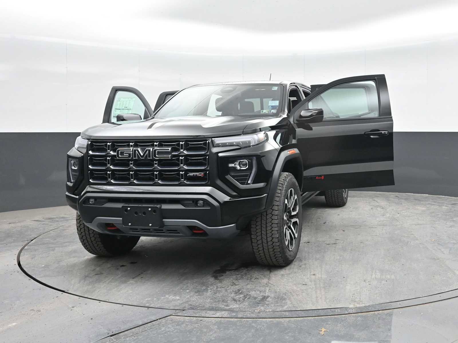 New 2025 GMC Canyon AT4 w/ Nightfall Edition image 53