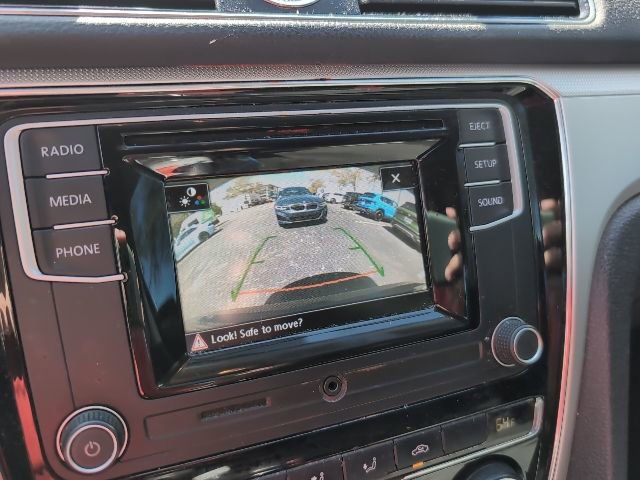 Used 2017 Volkswagen Passat 1.8T S image 19