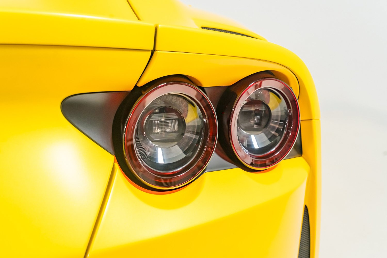 Used 2022 Ferrari 812 GTS RWD image 55