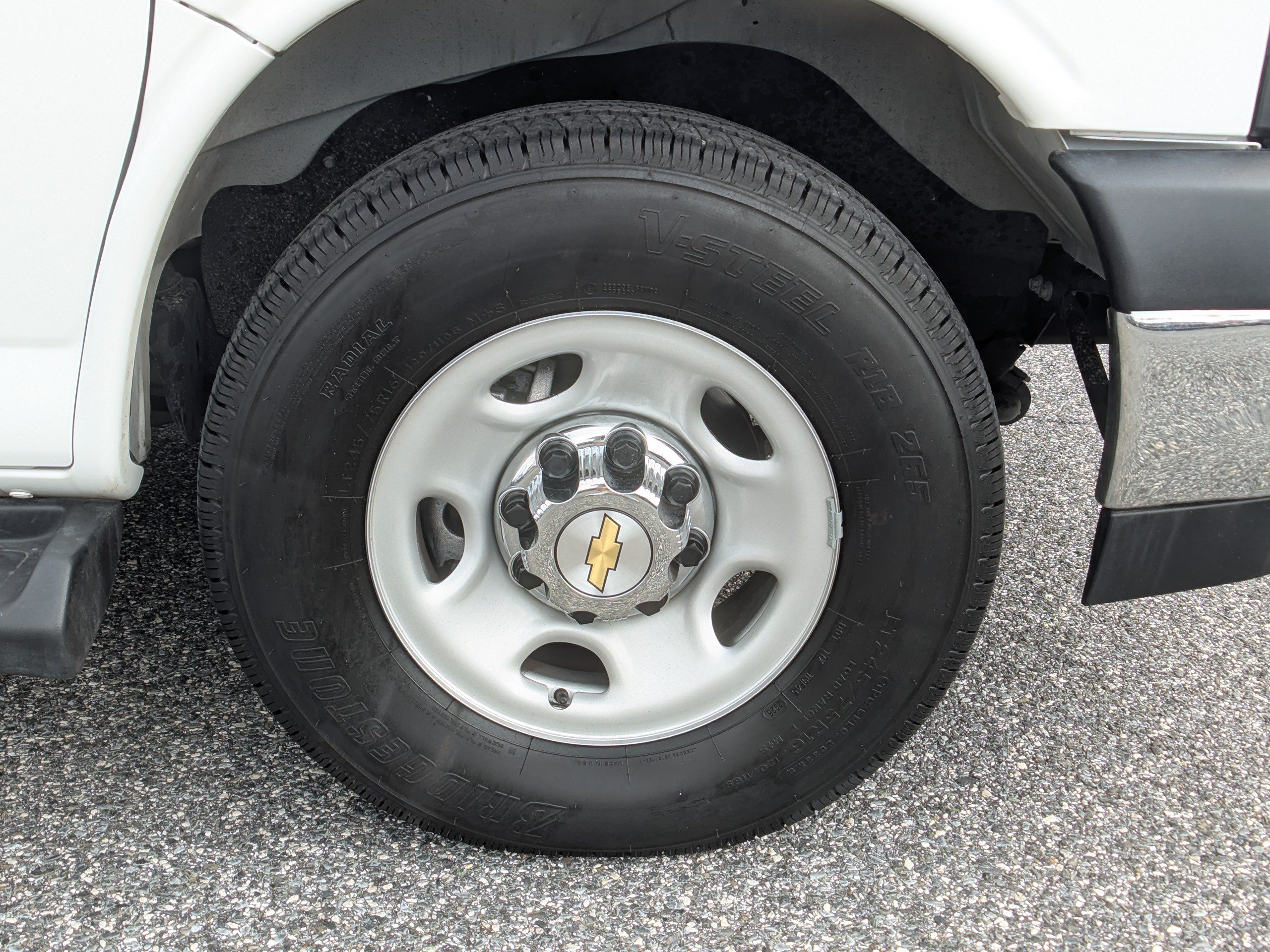 Used 2025 Chevrolet Express 3500 LT w/ LT Preferred Equipment Group RWD image 11