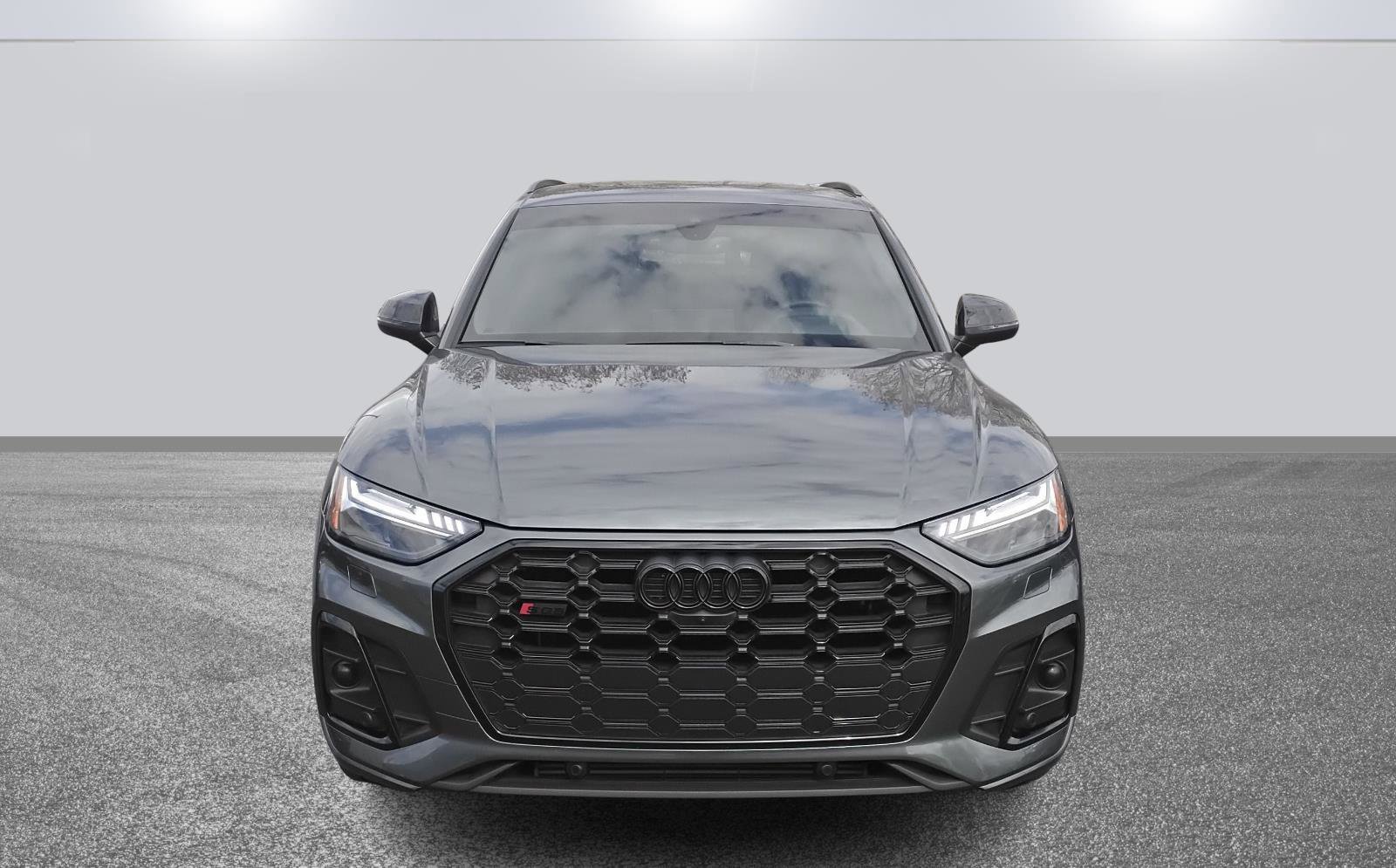 Used 2022 Audi SQ5 Prestige w/ Prestige Package image 2