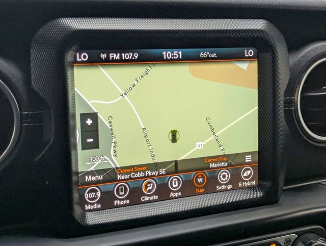 Used 2022 Jeep Wrangler Unlimited Sahara w/ Cold Weather Group image 14