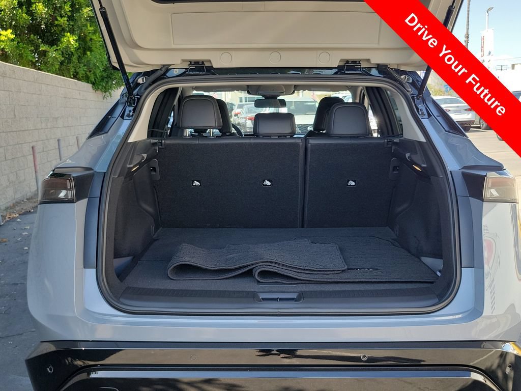Used 2025 Nissan Ariya AWD image 25