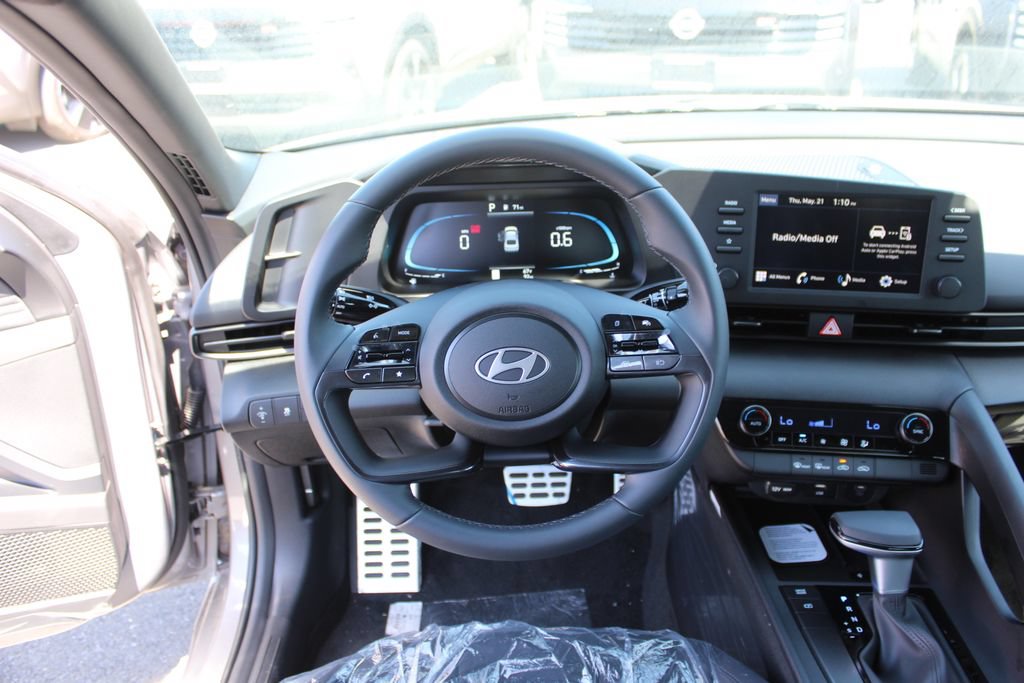 New 2026 Hyundai Elantra Sport FWD image 15