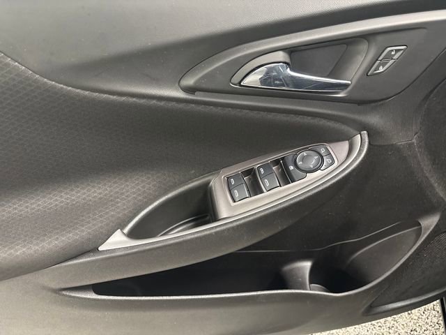 Used 2022 Chevrolet Malibu LT image 11