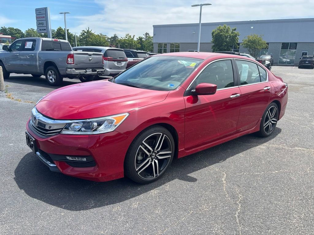 Used 2017 Honda Accord Sport image 3