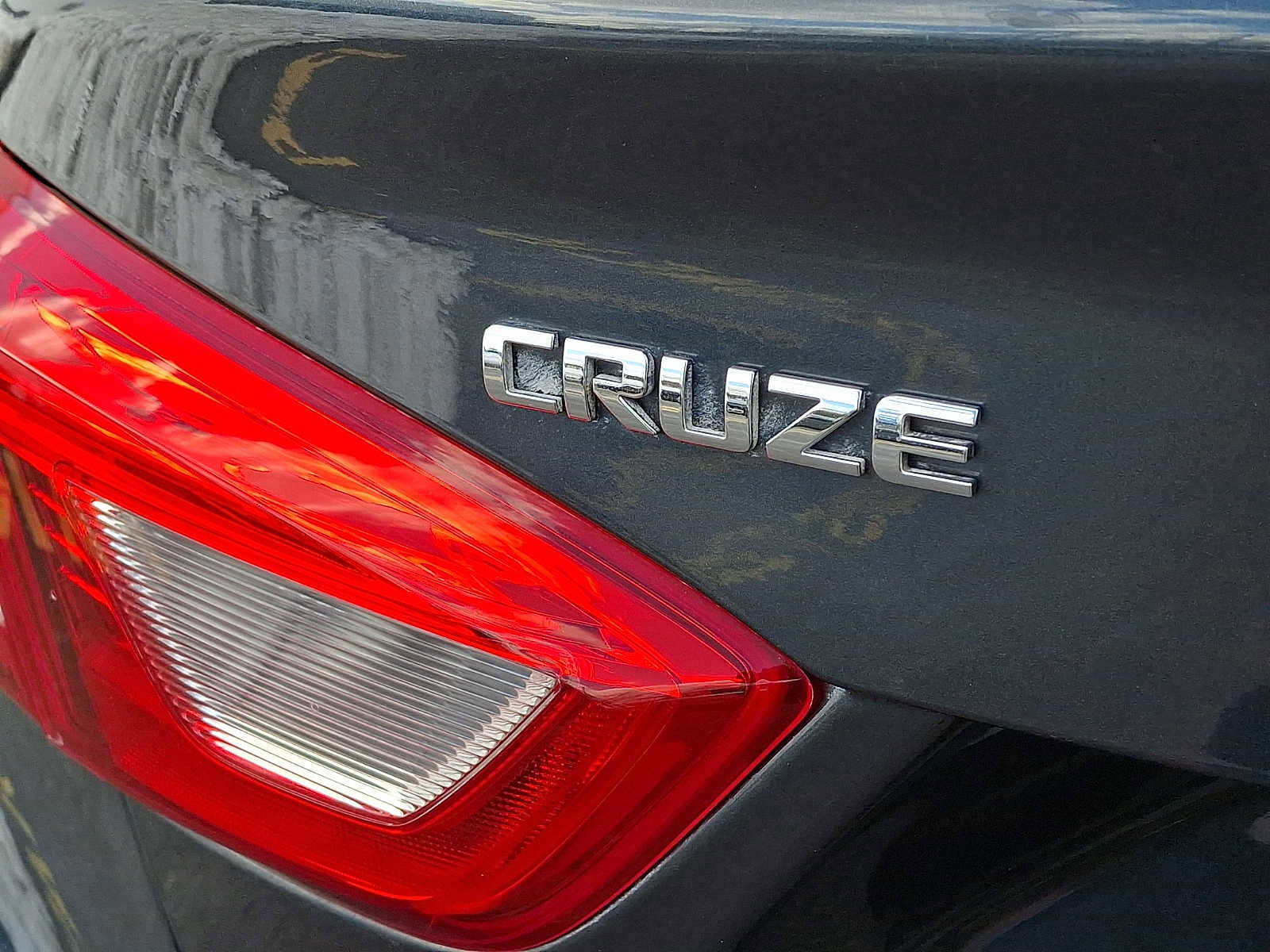 Used 2017 Chevrolet Cruze LT image 29