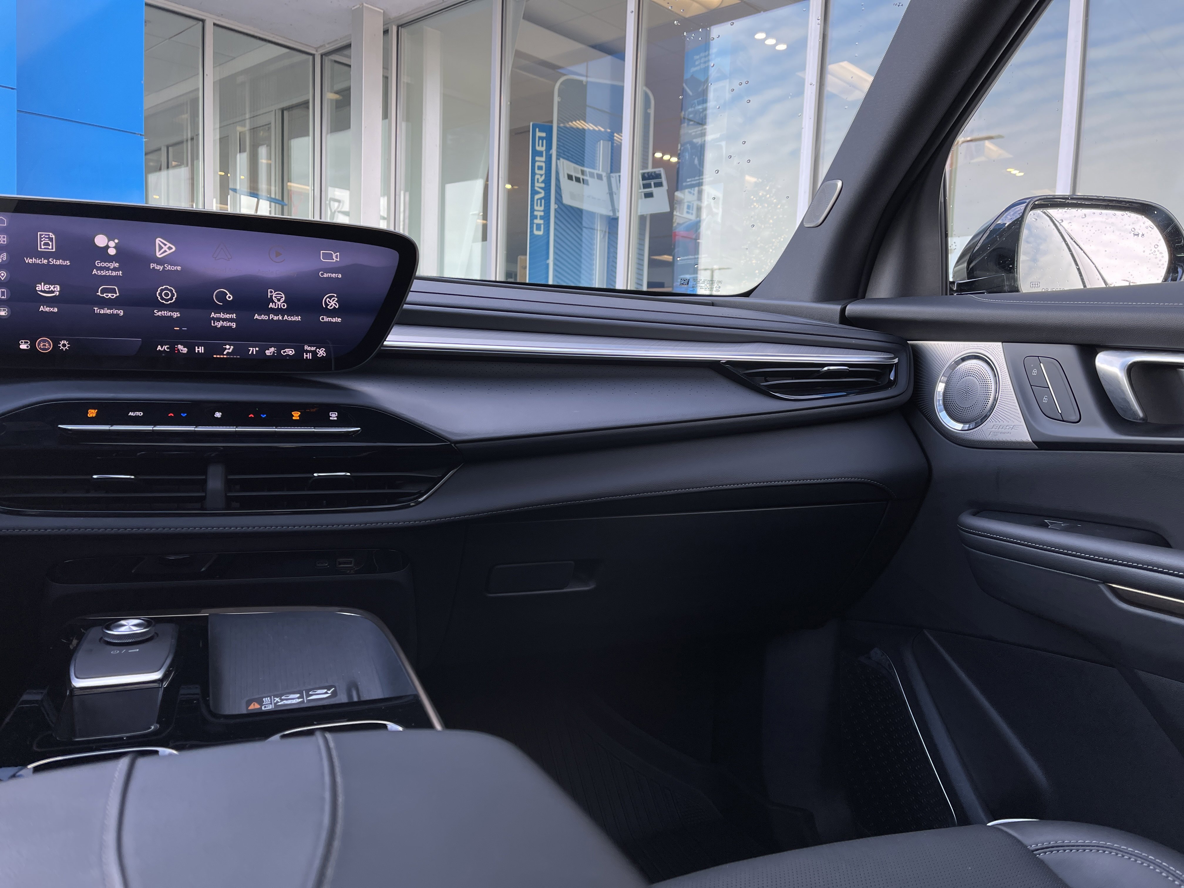 Used 2025 Buick Enclave Avenir w/ Super Cruise Package image 38