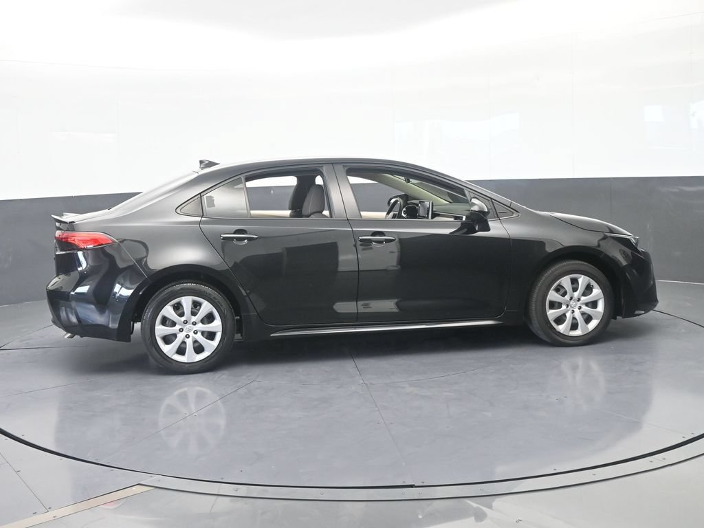 Used 2021 Toyota Corolla LE FWD image 7