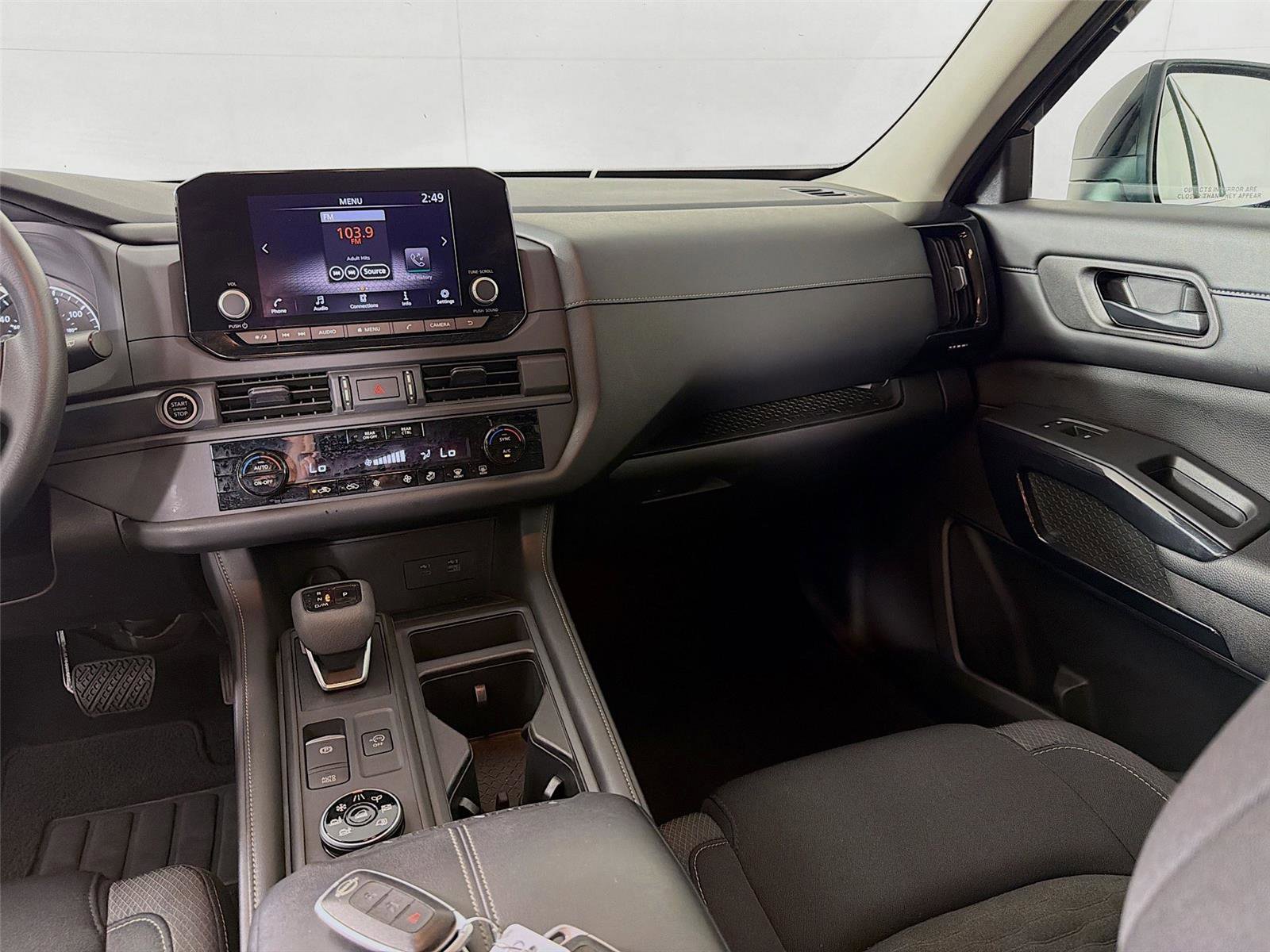 Used 2023 Nissan Pathfinder S AWD/4WD image 22
