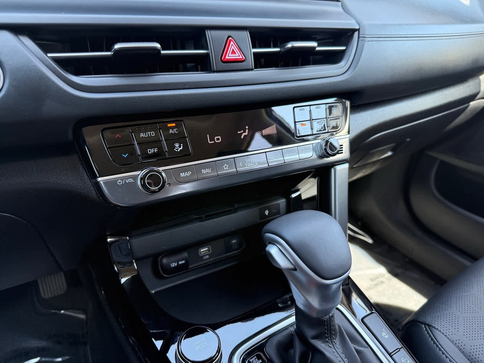 Used 2025 Kia Seltos EX w/ EX Sunroof Package image 21