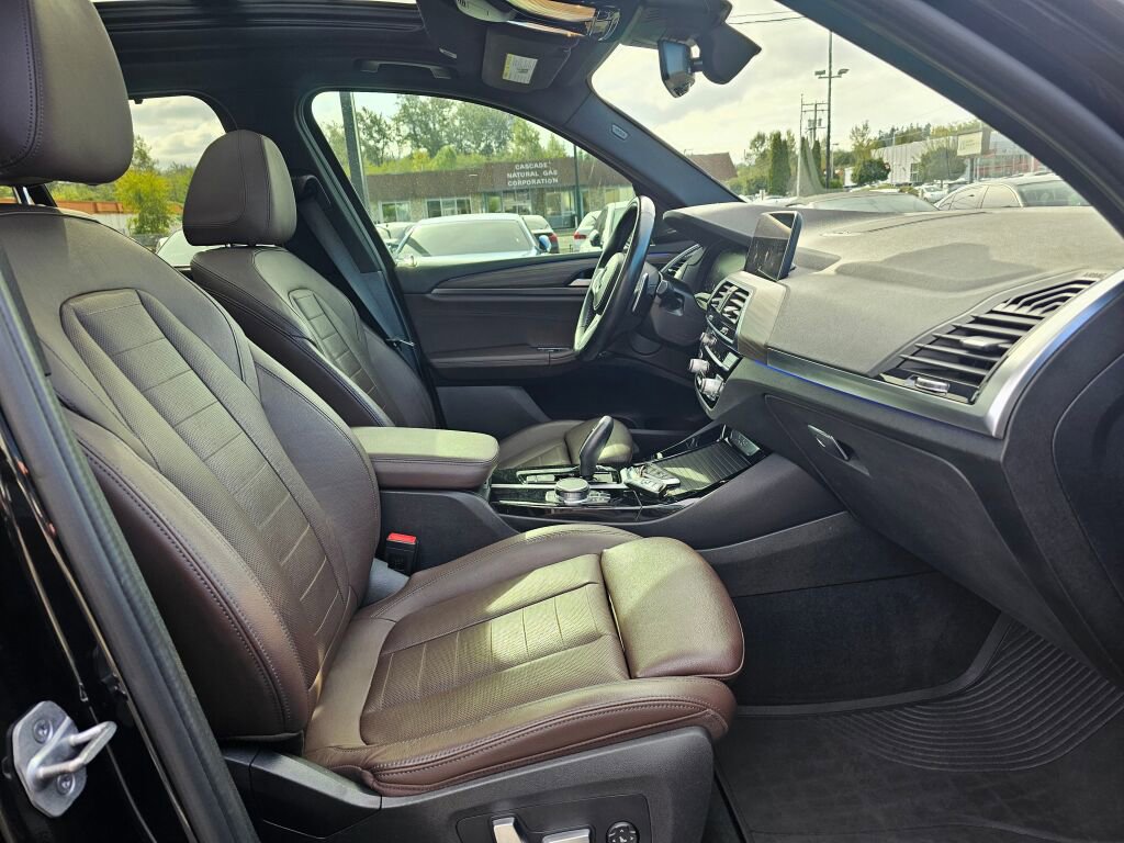 Used 2021 BMW X3 xDrive30i image 12