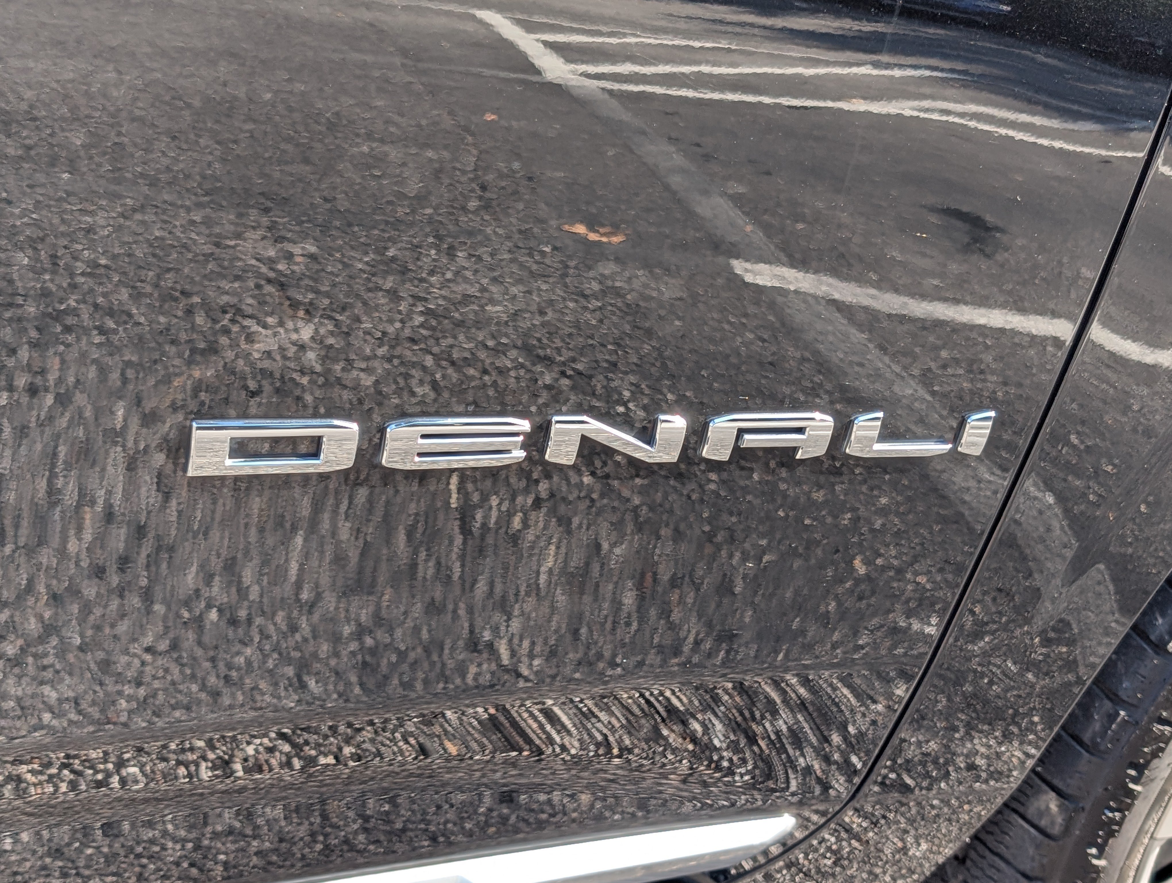 Used 2023 GMC Yukon Denali w/ Denali Reserve Package AWD/4WD image 10
